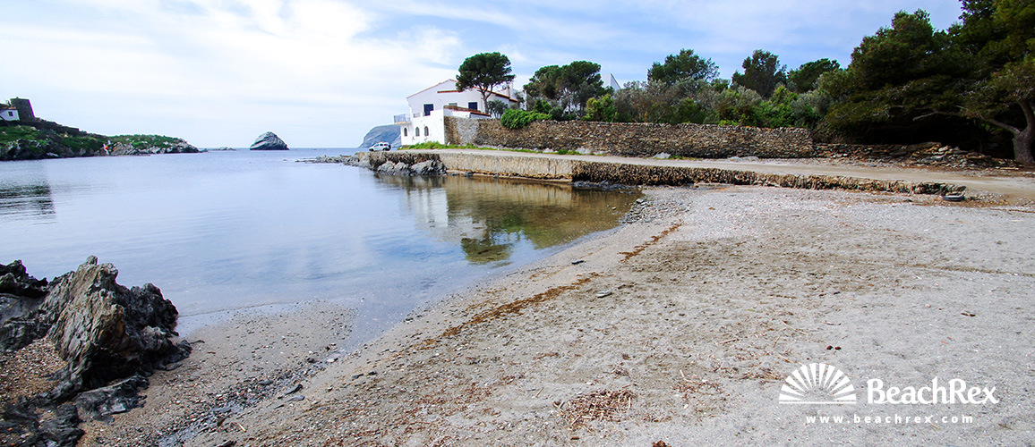 Spanien - Comarques gironines -  Cadaqués - Strand de sa Confitera