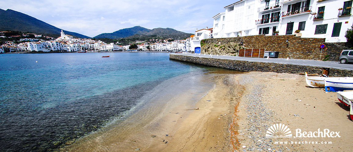 Spain - Comarques gironines -  Cadaqués - Beach Es Pianc