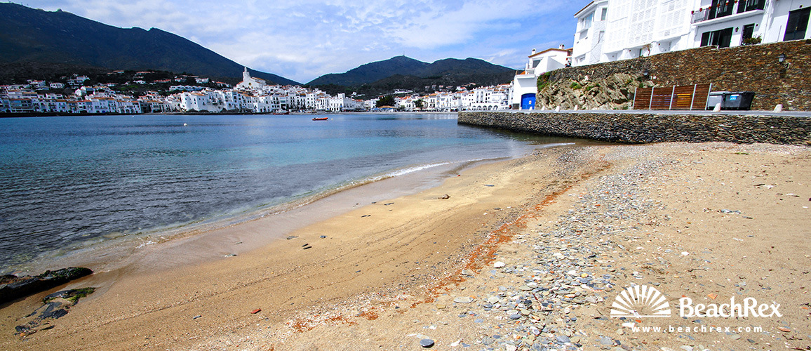 Spain - Comarques gironines -  Cadaqués - Beach Es Pianc