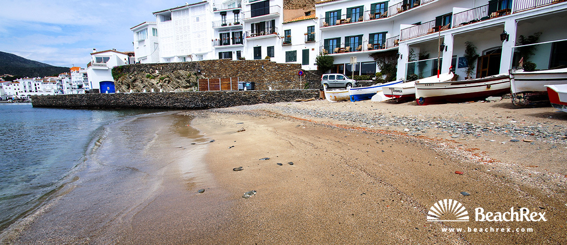 Spain - Comarques gironines -  Cadaqués - Beach Es Pianc