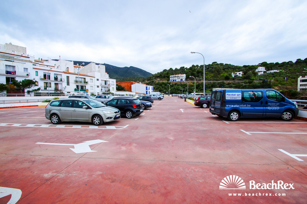 Spain - Comarques gironines -  Cadaqués - Beach Es Pianc