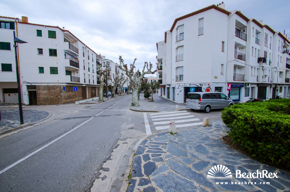 Spain - Comarques gironines -  Cadaqués - Beach Es Pianc