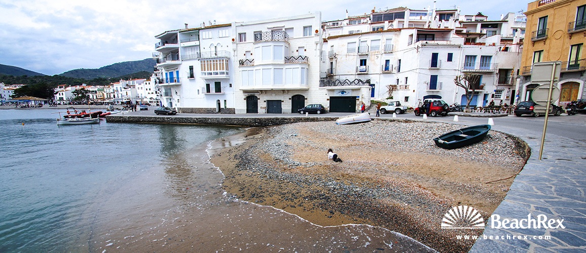 Spain - Comarques gironines -  Cadaqués - Beach es Poal