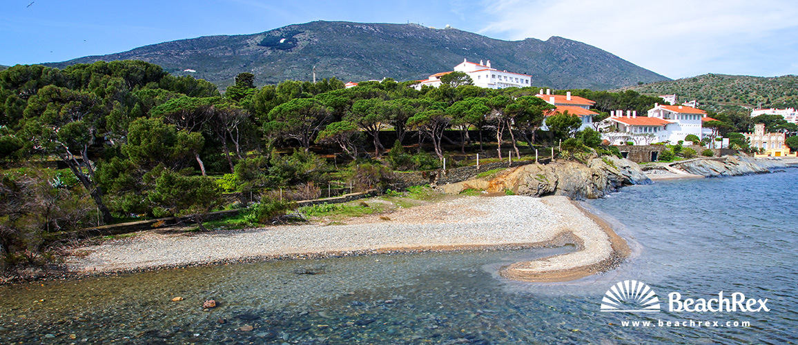 Spain - Comarques gironines -  Cadaqués - Beach es Sortell