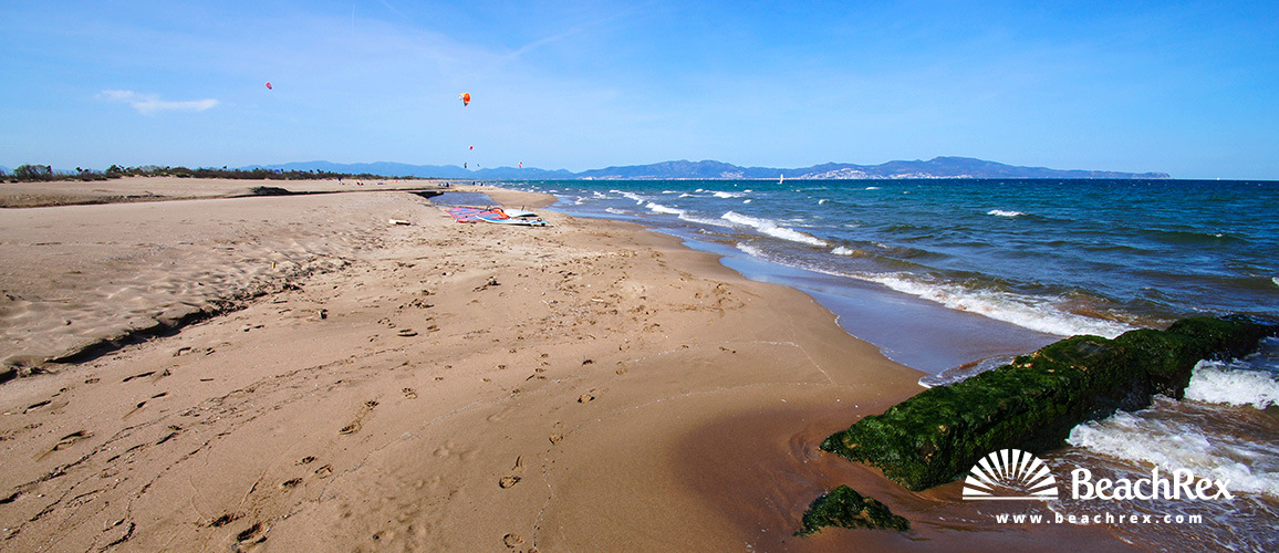 Spanien - Comarques gironines -  L'Escala - Strand de Riuet
