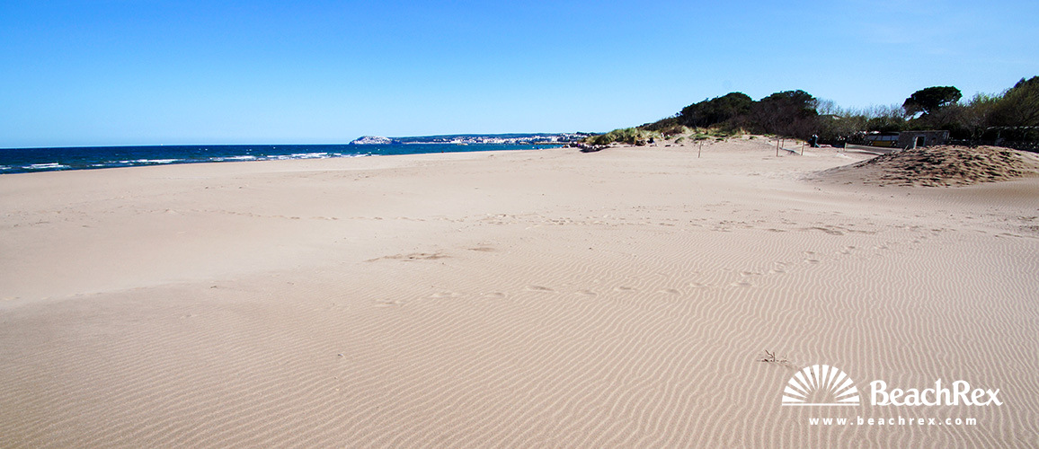 Spanien - Comarques gironines -  L'Escala - Strand de Riuet
