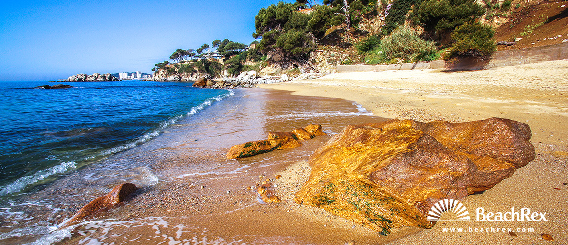Espana - Comarques gironines -  Calonge - Playa Cap Roig Ampollau