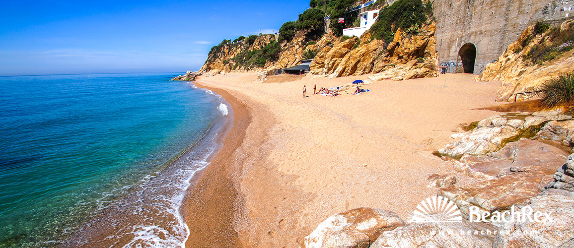 Spain - Àmbit metropolità -  Calella - Beach Roca Pins
