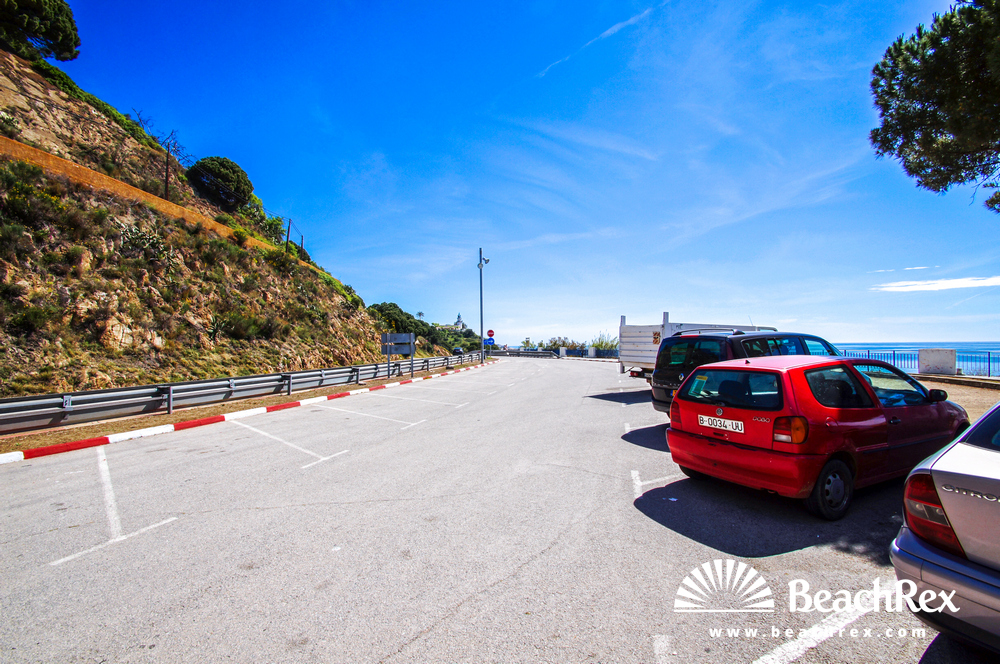 Spain - Àmbit metropolità -  Calella - Beach Roca Pins