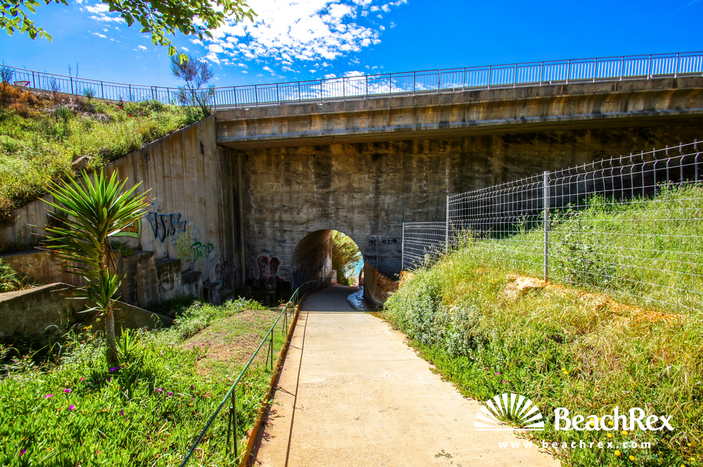 Spain - Àmbit metropolità -  Calella - Beach Roca Pins