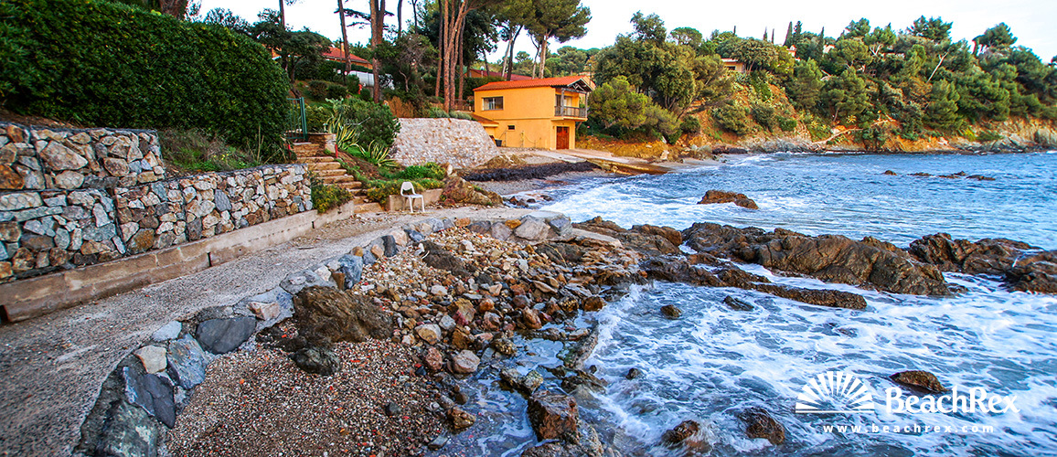France - Var -  La Croix-Valmer - Beach de la Bouillabaisse