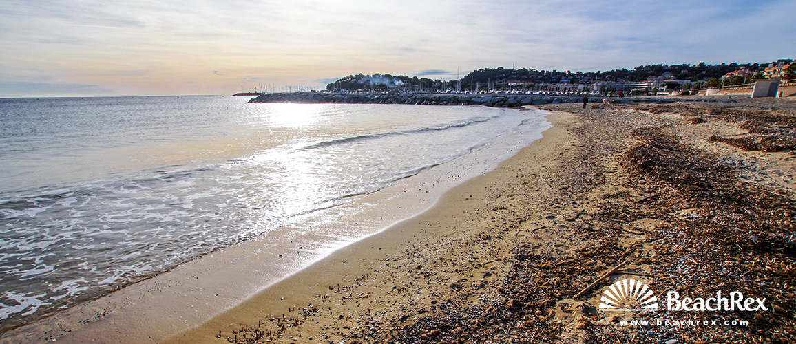 France - Var -  Cavalaire-sur-Mer - Beach du Centre-ville