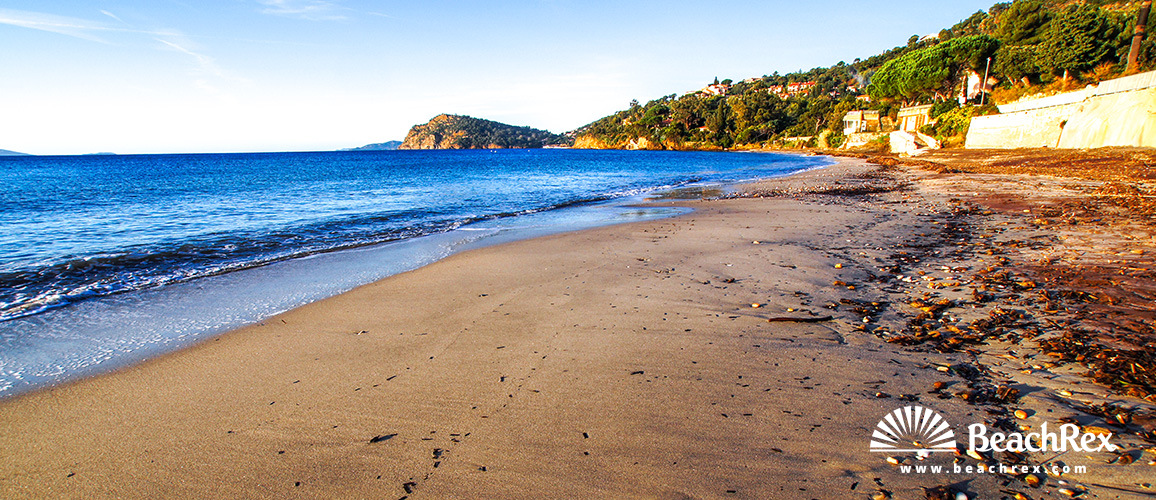 france - Var -  Rayol-Canadel-sur-Mer - Plage de Canadel Ouest