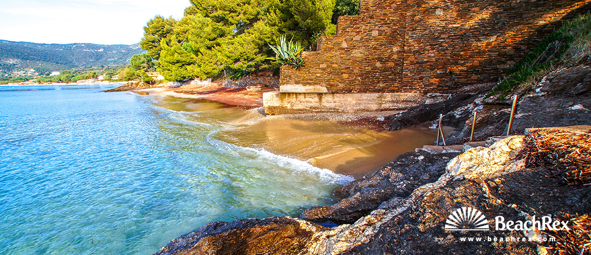 france - Var -  Le Lavandou - Plage du Cap Nègre