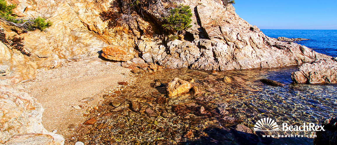 France - Var -  Bormes-les-Mimosas - Beach du Pinet