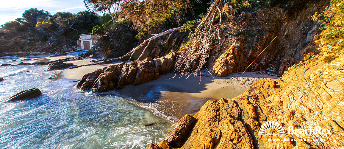 France - Var -  Bormes-les-Mimosas - Beach Bormes