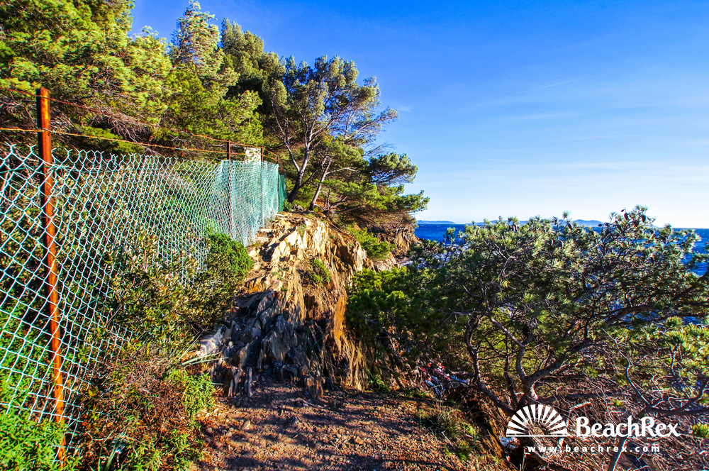 France - Var -  Bormes-les-Mimosas - Beach Bormes