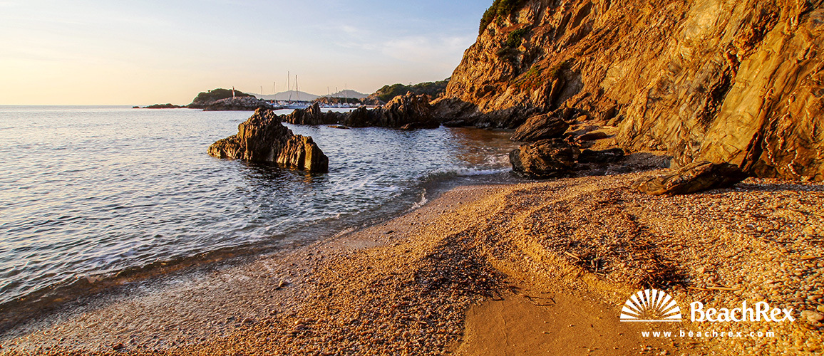 france - Var -  Hyères - Plage Petite Corniche