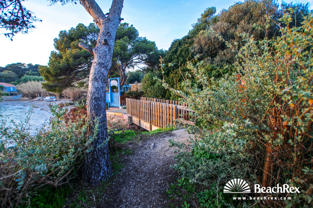 france - Var -  Hyères - Plage Petite Corniche