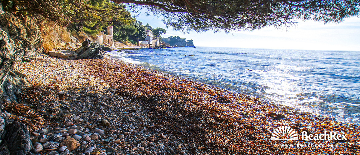 france - Var -  Toulon - Plage de la Calade