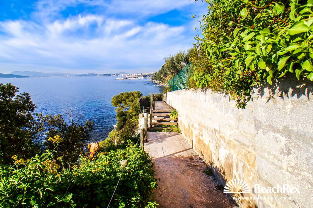 france - Var -  Toulon - Plage de la Calade