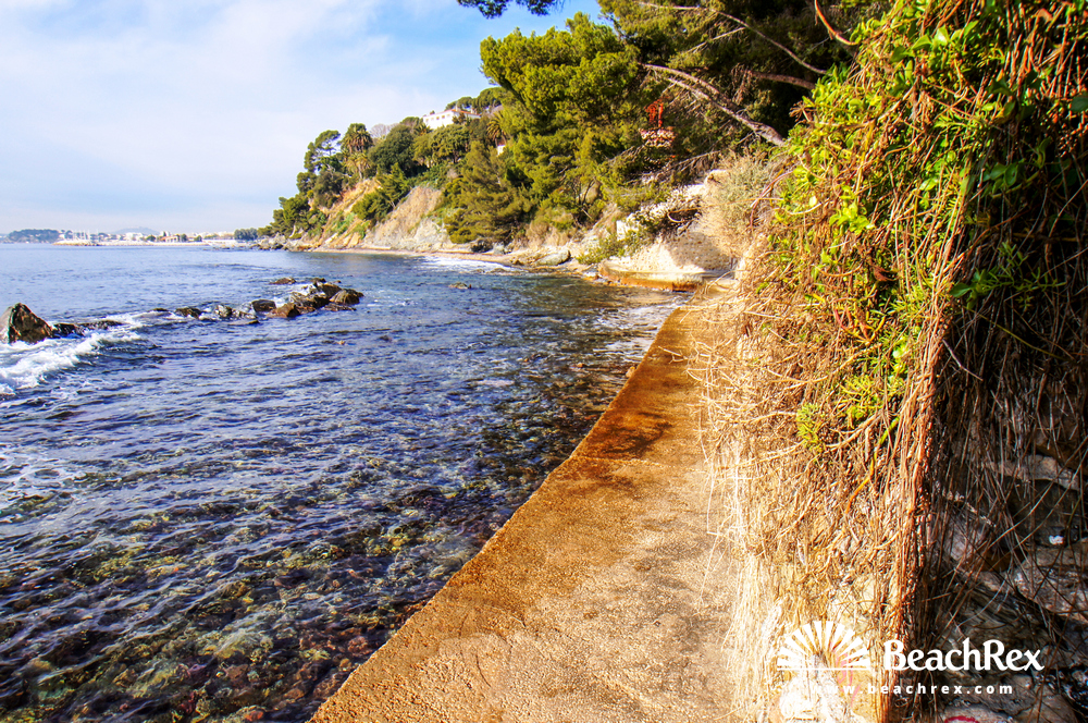 france - Var -  Toulon - Plage de Montzey