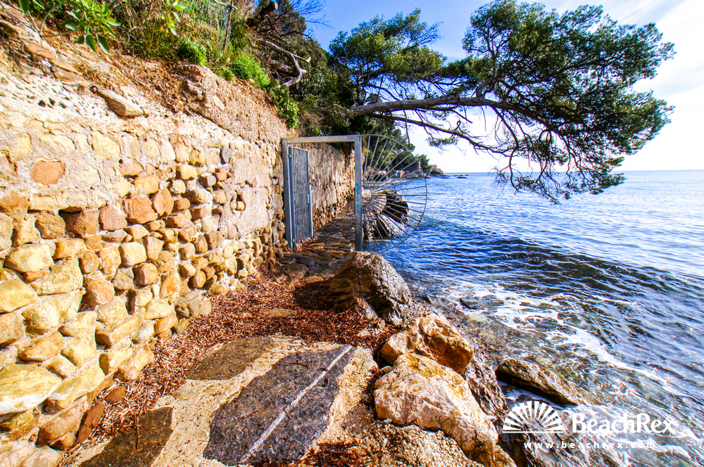france - Var -  Toulon - Plage de la Residence