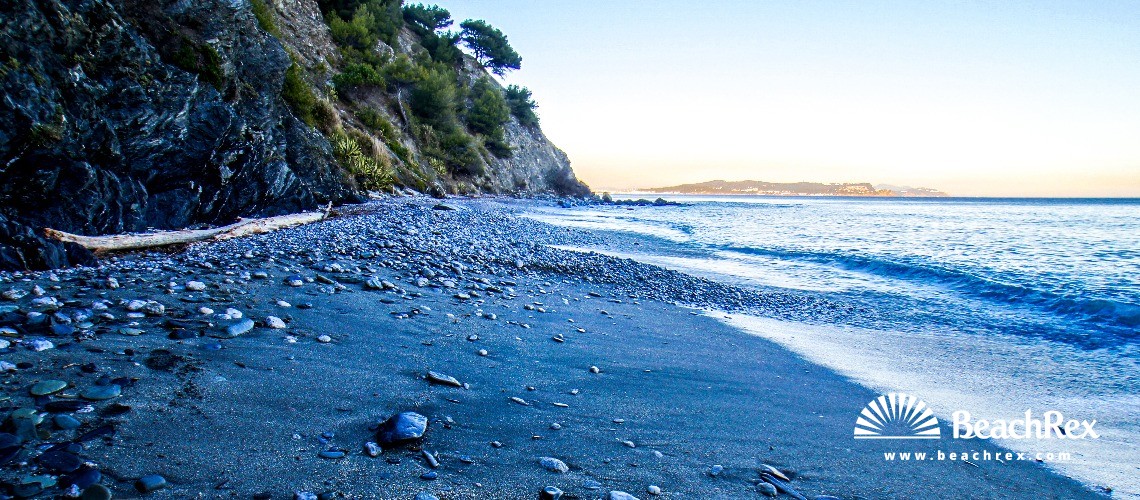 france - Var -  La Seyne-sur-Mer - Plage Naturiste du Saint-Selon