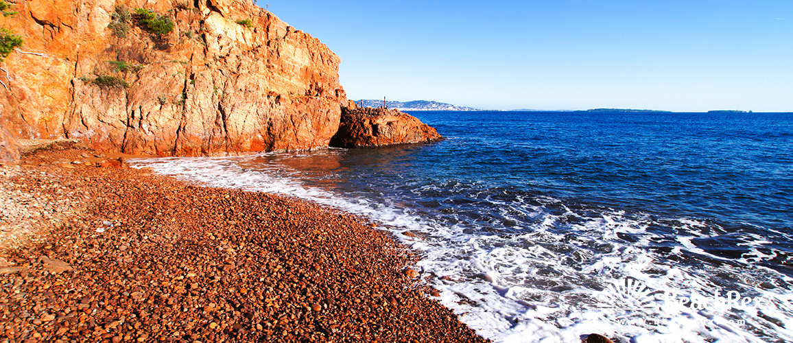 France - AlpesMaritimes -  Théoule-sur-Mer - Beach Ballif
