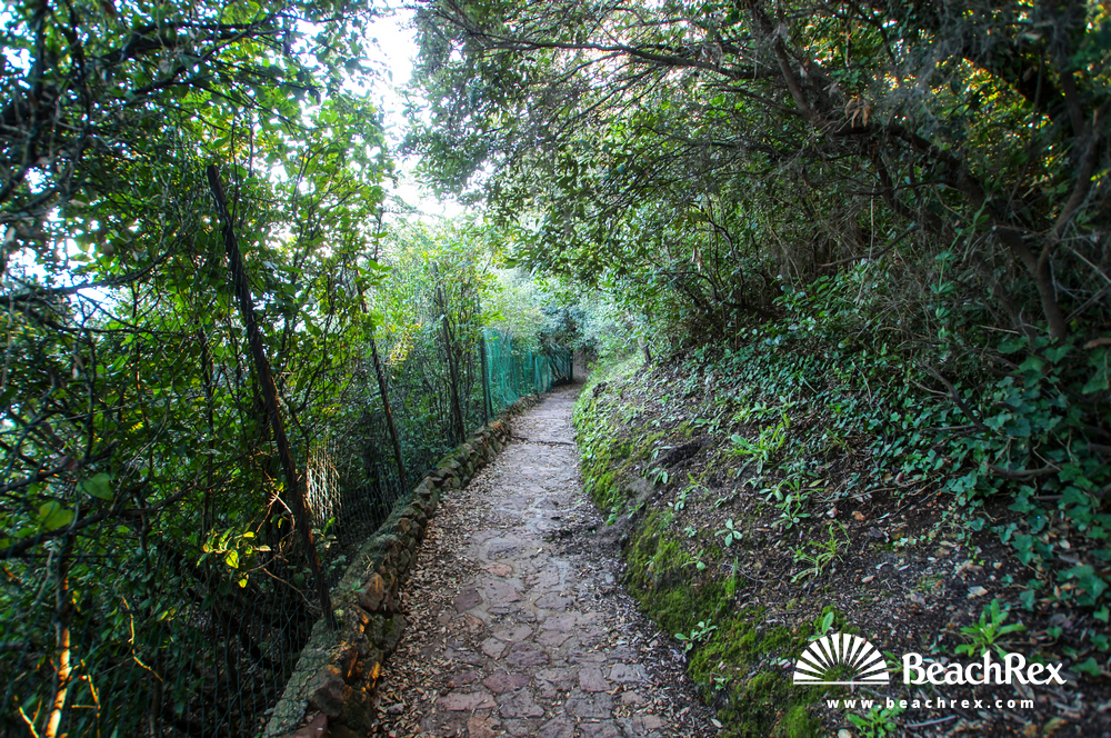 France - AlpesMaritimes -  Théoule-sur-Mer - Beach Ballif