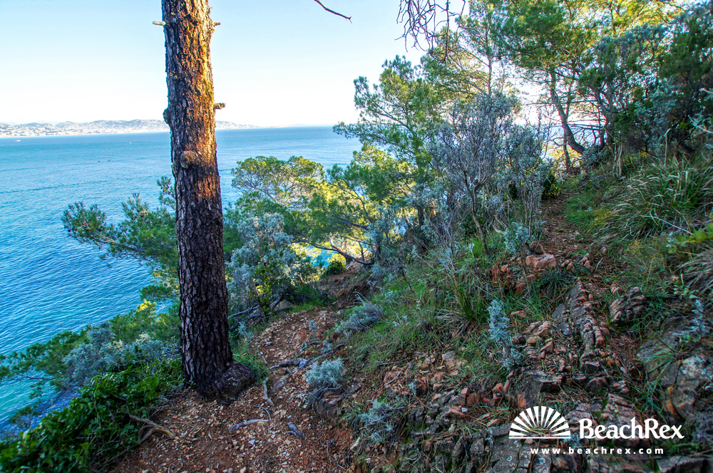France - AlpesMaritimes -  Théoule-sur-Mer - Beach Ballif