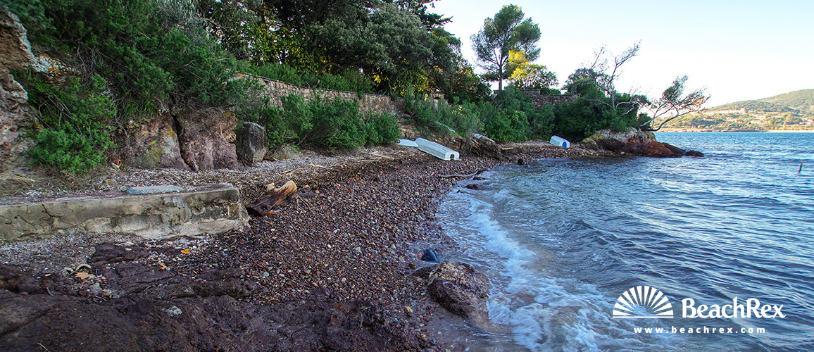 Francia - Var -  Saint-Raphaël - Playa Crique Brieux