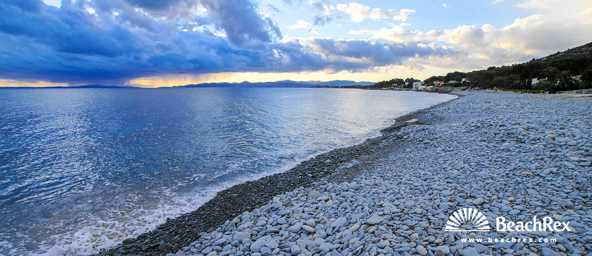 france - Var -  Saint-Raphaël - Plage du Débarquement