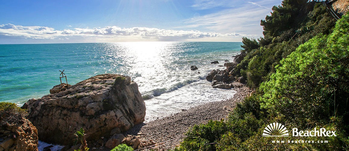 France - AlpesMaritimes -  Roquebrune-Cap-Martin - Beach Rocher