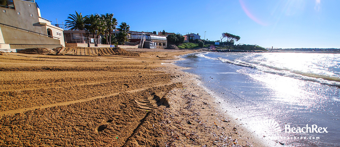 France - Var -  Roquebrune-sur-Argens - Beach de San Peire
