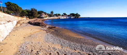 France - Var -  Roquebrune-sur-Argens - Beach des Peiras