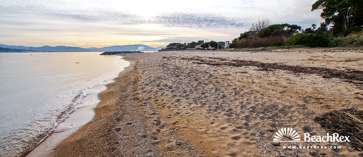 France - Var -  Grimaud - Beach du Vieux Moulin