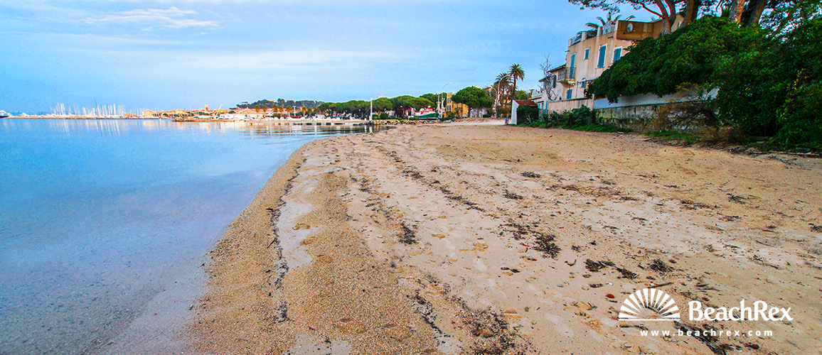 France - Var -  Saint-Tropez - Beach du Pilon