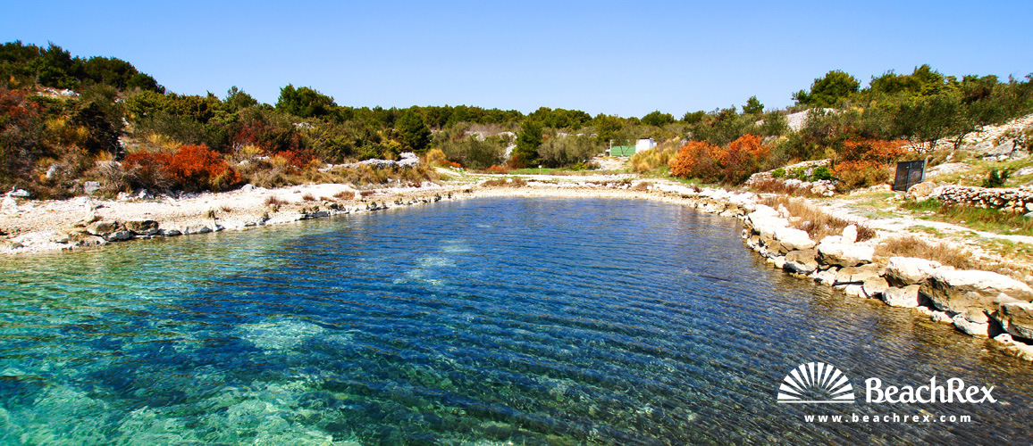 Croatia - Dalmatia  Šibenik -  Pirovac - Beach Bandarda
