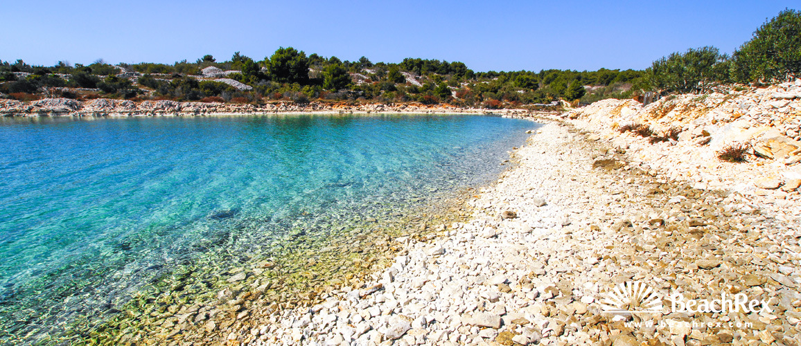 Croatia - Dalmatia  Šibenik -  Pirovac - Beach Bandarda
