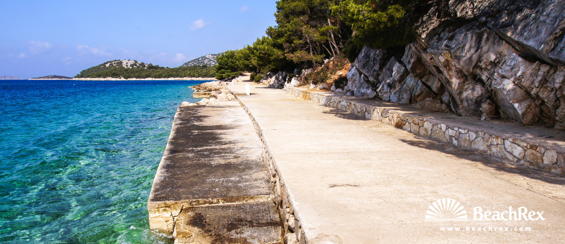 Croatia - Dalmatia  Šibenik -  Tribunj - Beach Zamalin