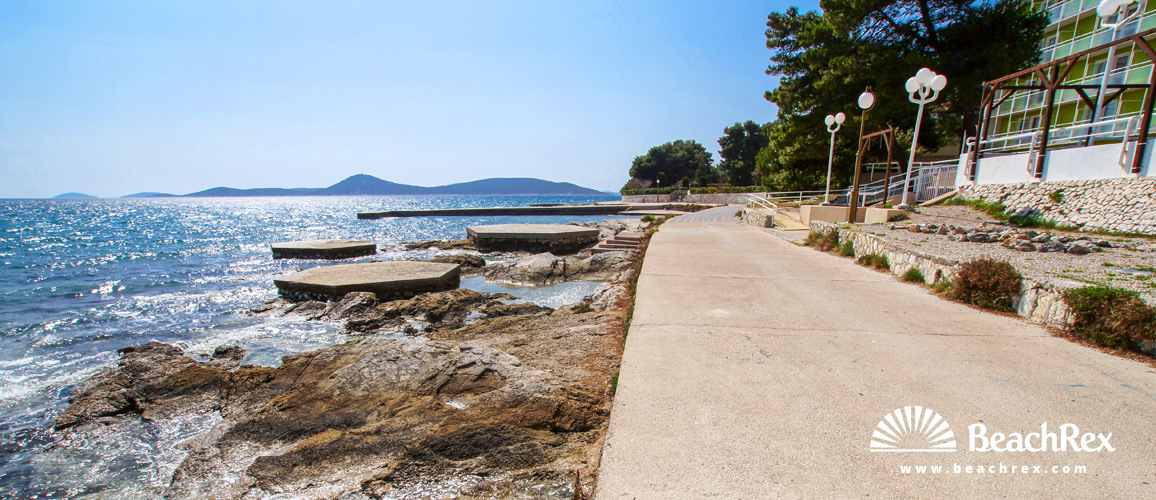 Hrvaška - Dalmacija  Šibenik -  Vodice - Plaža Heksagon