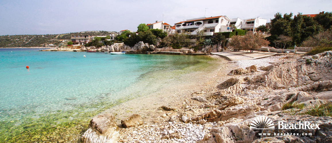 Croatie - Dalmatie  Šibenik -  Dvornica - Plage Rina