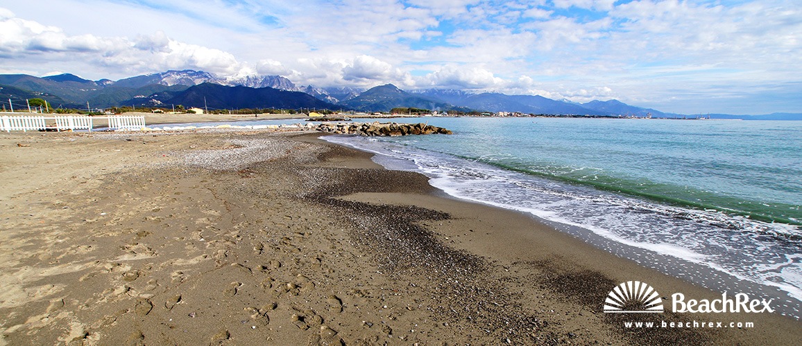 Italien - Liguria -  Fiumaretta di Ameglia - Strand Fiumaretta