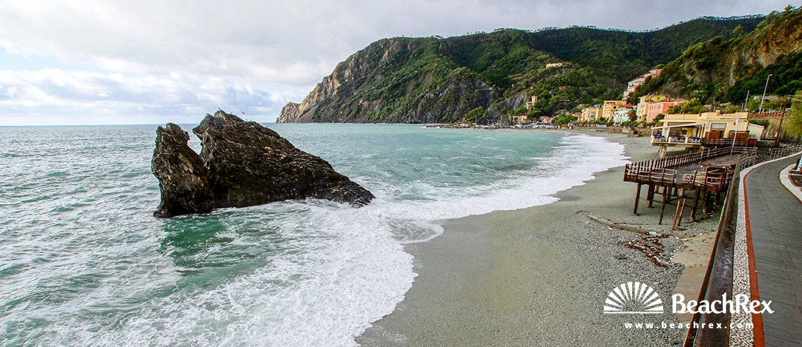 Italien - Liguria -  Monterosso al Mare - Strand Fegina
