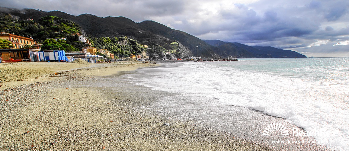 Italien - Liguria -  Monterosso al Mare - Strand Fegina