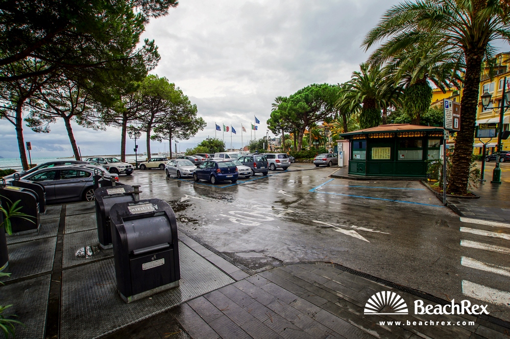 Italy - Liguria -  Santa Margherita Ligure - Beach Central