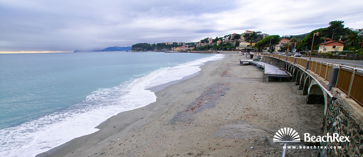 Italia - Liguria -  Celle Ligure - Spiaggia Piani