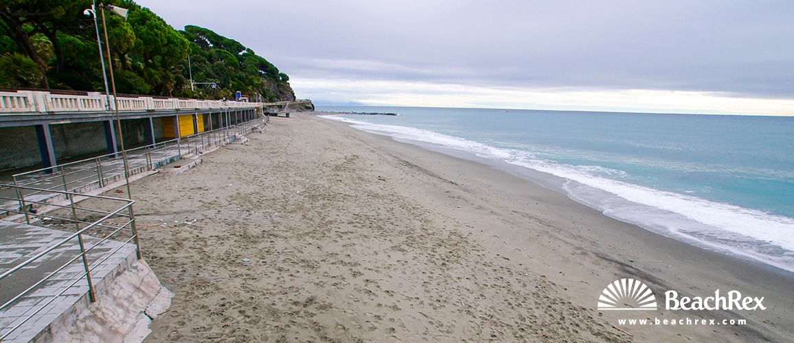 Italia - Liguria -  Celle Ligure - Spiaggia Piani