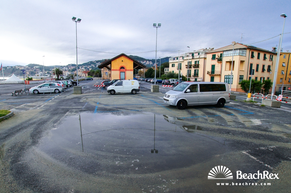 Italy - Liguria -  Albisola Marina - Beach Albisola
